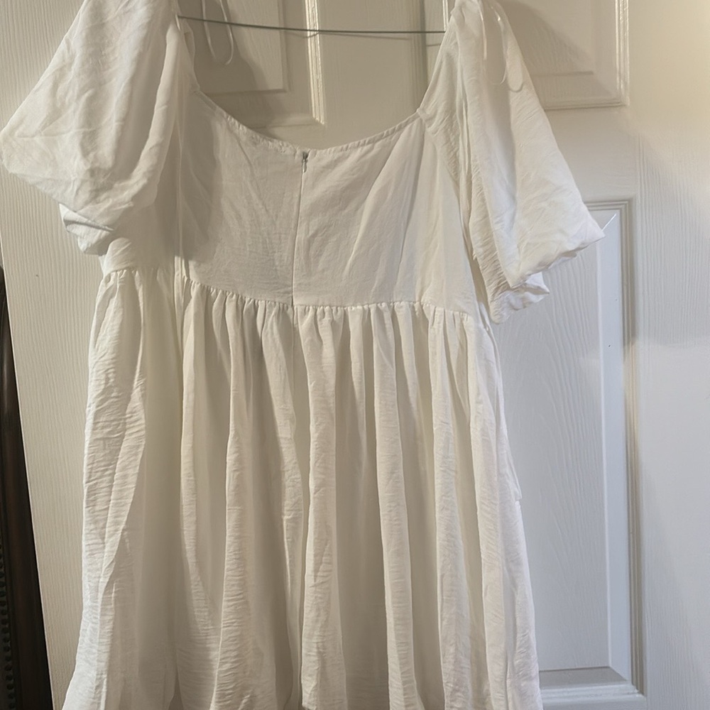 NWT Ballon Puff Dress